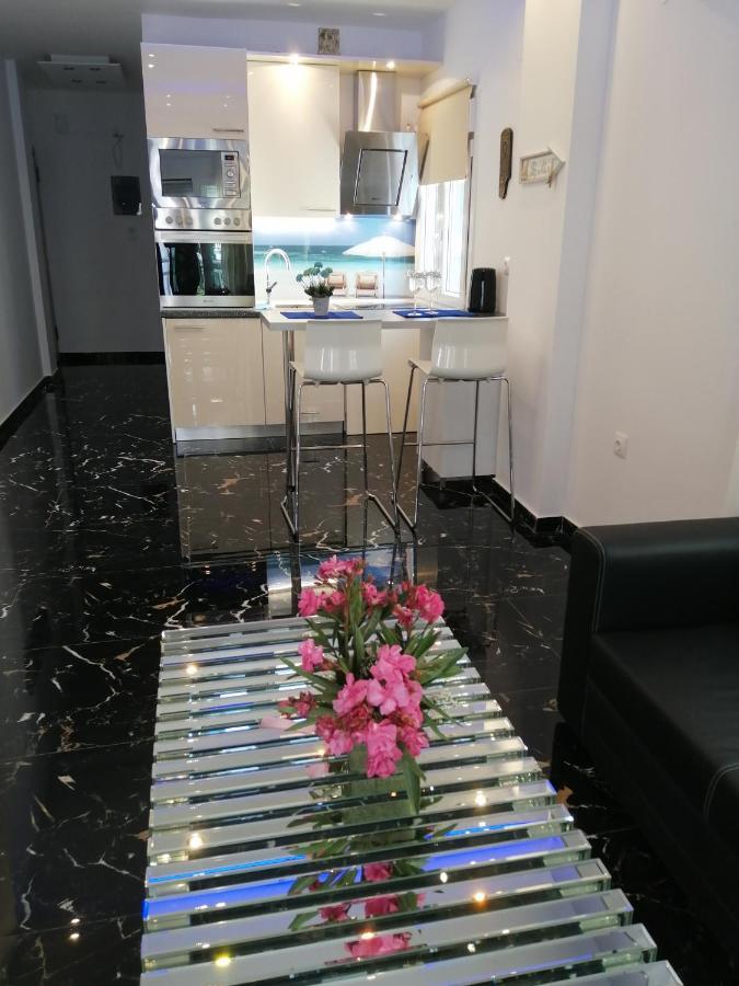 דירות Peraía Totani Lux מראה חיצוני תמונה